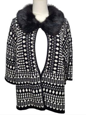 Chico's Size 2 (Large) Black / White Cardigan Sweater Removable Faux Fur Collar